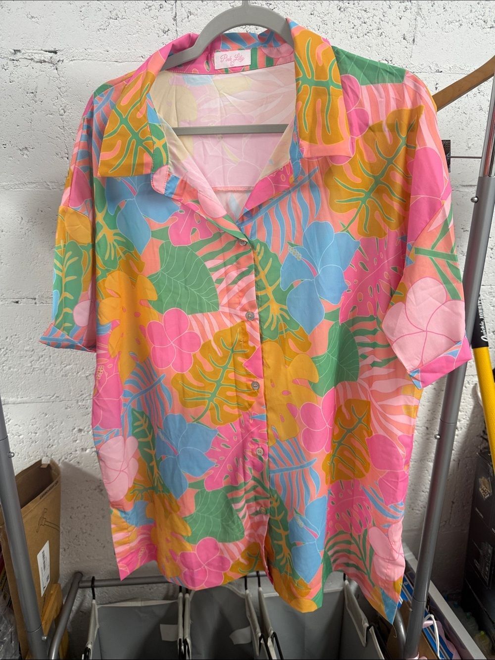 Tropical Button-Up Shirt in Pink, Blue & Yellow PINK LILY Size Large - NWOT